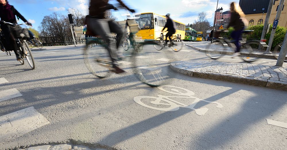 Cyklister i Uppsalas stadspark