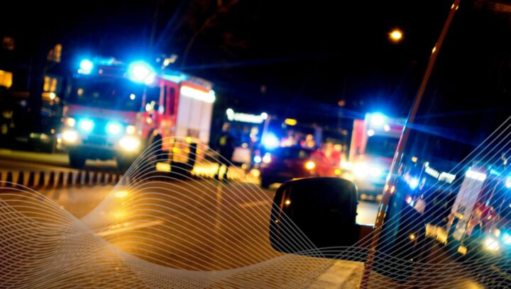 Ambulance-in-traffic-501701736_2302x1306